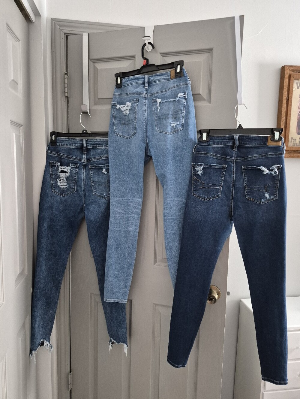 American Eagle High Rise Distressed Jeans - Picture 2 of 5